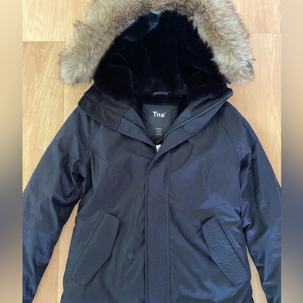 Aritzia TNA SUMMIT Black Winter Jacket